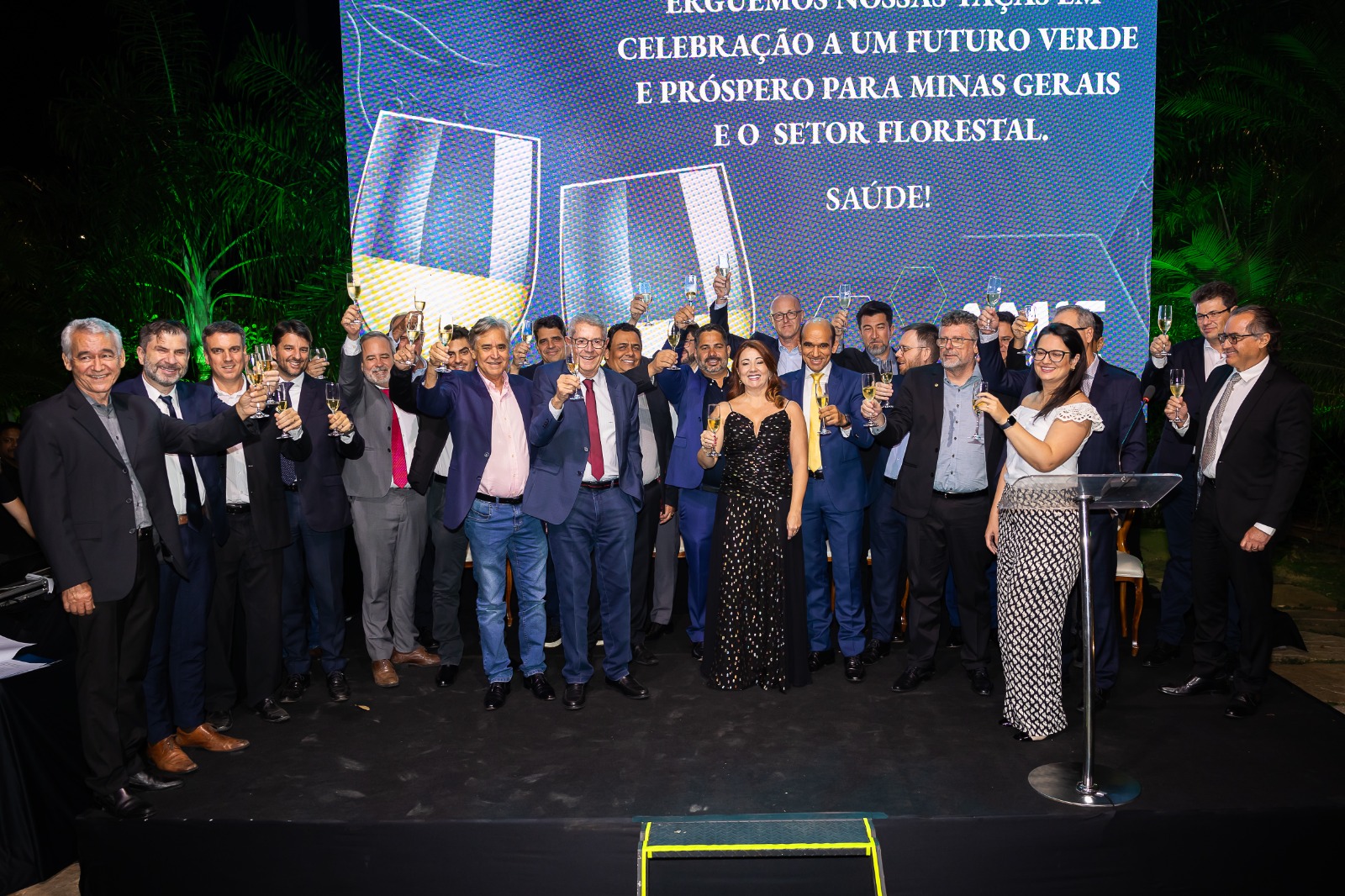 AMIF celebra conquistas e homenageia lideranças com a Comenda Protagonismo Florestal Mineiro 2024