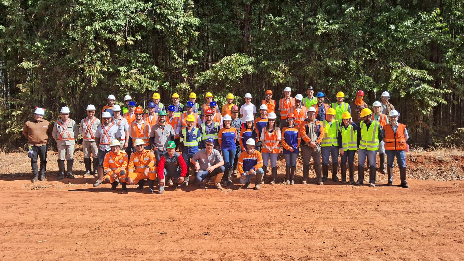 AMIF e Euroforte realizam treinamento de combate e prevenção a incêndios florestais na Vallourec em Paraopeba (MG)